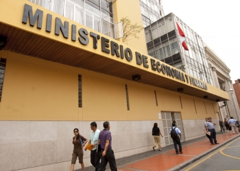 Las Mypes impulsan buena parte de la economía peruana, 
sin embargo, muchas no logran superar la informalidad.