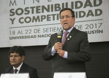Miguel Cardozo ratificó la decisión de desarrollar la edición 
número 33 de Perúmin en Arequipa, en setiembre del 2017.