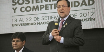 Miguel Cardozo ratificó la decisión de desarrollar la edición 
número 33 de Perúmin en Arequipa, en setiembre del 2017.