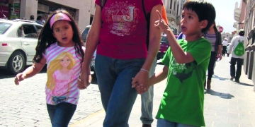 Para las mujeres en Arequipa el ejercicio de la maternidad 
no interfiere con su desempeño profesional.