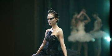 En Aronofsky, la oscuridad no significa ausencia de luz, sino rechazo de la misma.