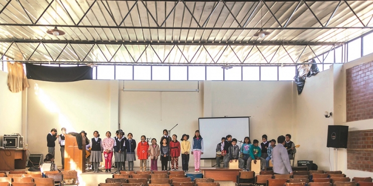 Orquestina reúne a 30 niños que tocan diversos instrumentos y a 11 niñas que conforman el coro