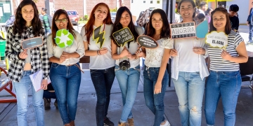 Campaña de concientización fue realizada por alumnas de la Escuela de Comunicación Social.