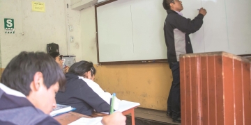 A los profesores se les exige resultados, pero ¿tienen las condiciones adecuadas para mejorar su desempeño?