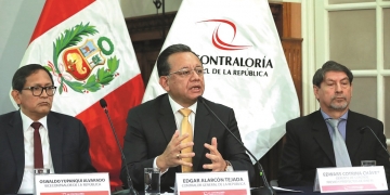 Alarcón fue destituido en medio del escándalo por el caso Chinchero y sin superar acusaciones de realizar negocios incompatibles con su cargo.