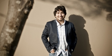 Carlos Meléndez Guerrero es sociólogo por la Pontificia Universidad Católica del Perú,
doctor en Ciencias Políticas por la Universidad de Notre Dame (EE. UU.) y 
columnista de El Comercio.