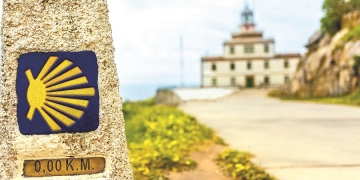 Miles de peregrinos de todo el mundo recorren el Camino de Santiago cada año.