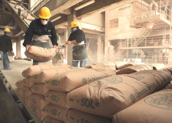 El consumo interno de cemento creció en 4.19 % durante el último mes.