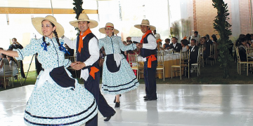 En Arequipa se comienza a llamar 
chacarera a este género, en un intento por 
diferenciarla de la marinera de otros lugares.