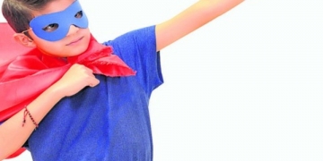 La familia y la escuela son fundamentales para formar a jóvenes que sean capaces de enfrentar adversidades.