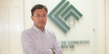 Aldo Aranzaens Yukimura es el presidente de la Cámara de Comercio e Industria de Arequipa en el periodo 2017-2018.