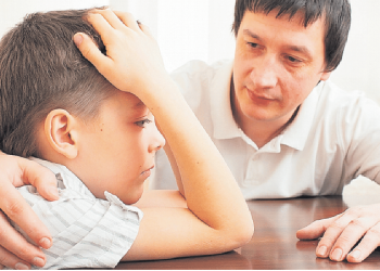 Un niño frustrado debe tener la compañía de sus padres para poder entender lo que siente y afrontarlo de la mejor manera.