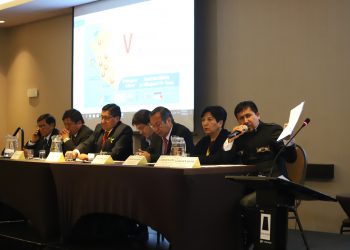 Los gobernadores regionales del sur se reunieron en Tacna y presentaron el proyecto de nueva ley minera.