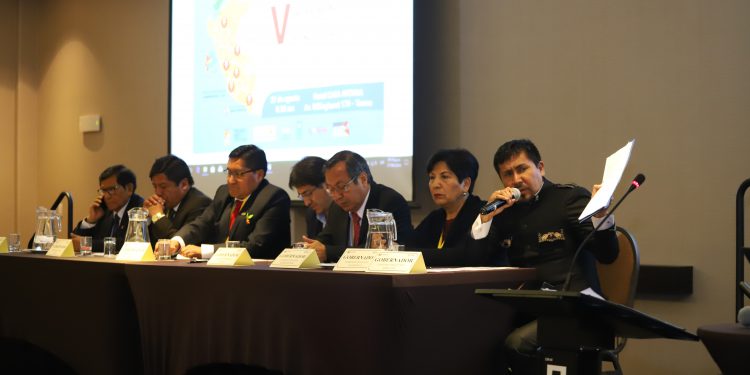 Los gobernadores regionales del sur se reunieron en Tacna y presentaron el proyecto de nueva ley minera.