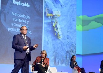 Gonzalo Tamayo expuso las fortalezas y debilidades del país para atraer nuevas inversiones mineras.