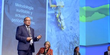 Gonzalo Tamayo expuso las fortalezas y debilidades del país para atraer nuevas inversiones mineras.