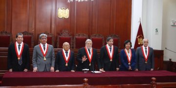 El pleno del Tribunal Constitucional, decidió por unanimidad pronunciarse sobre la legalidad del cierre del Congreso.