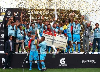 El título nacional fue dedicado al jugador Juan Pablo Vergara, quien perdió la vida semanas atrás.