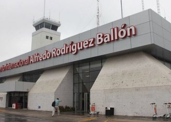 Naves mexicanas trajeron a 230 peruanos y aterrizaron en el aeropuerto de Arequipa.