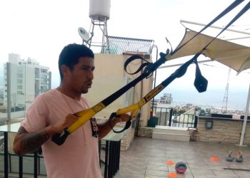 Aún durante el aislamiento social se puede practicar deporte en casa.