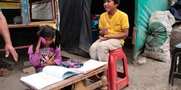 Los problemas socioeconómicos impiden que más de 29 mil niños hagan clases virtuales.