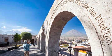 El turismo tiene un panorama complicado en su ruta hacia la reactivación.