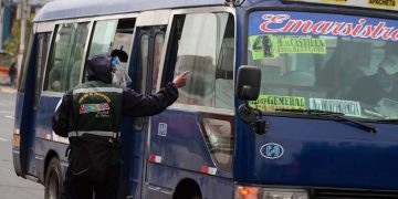 Unidades de transporte público serán insuficientes para atender la creciente demanda de pasajeros con el fin de la cuarentena en Arequipa.