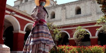 Días atrás se lanzó la campaña “Arequipa abre sus puertas al mundo”, como una forma de atraer el turismo a nuestra región.