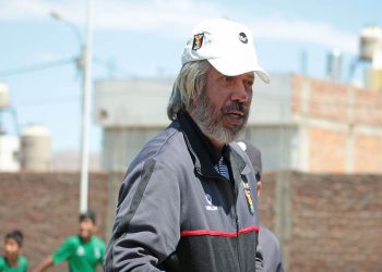 El exfutbolista era el jefe de la Unidad Técnica de Menores del FBC Melgar y asumió la dirección del primer equipo hasta fin de año.
