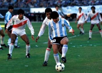 Pedro Requena enfrentó a Diego Maradona en la Copa América de 1987. El exzaguero rojinegro, guarda los mejores recuerdos del ídolo argentino.
