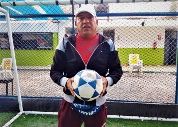 El exjugador asegura que aprendió de los errores. Ahora se dedica a la formación de niños y jóvenes en su escuela de fútbol.