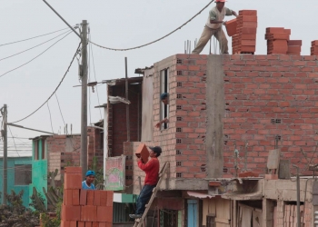 Plantean alternativas para mejorar calidad de autoconstrucciones en el país.