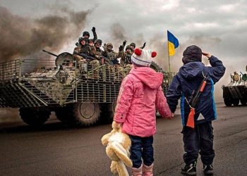 Se inició el diálogo, pero los ataques de Rusia no cesan ante la férrea defensa de Ucrania. (Foto: Marca.com)