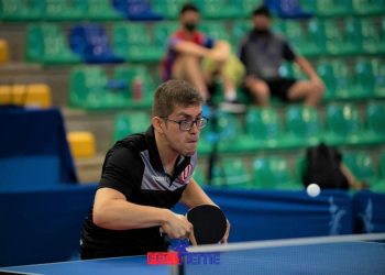 Daniel, empezó a jugar el tenis de mesa de manera continua a los 23 años de edad. En los entrenamientos, busca mejorar su técnica y habilidad.