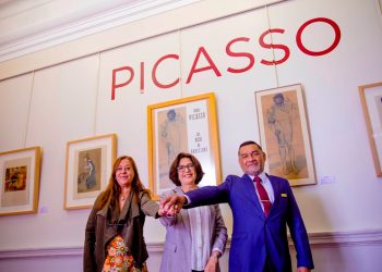 La muestra que se presenta por primera vez en el Perú, está formada por tres colecciones completas.