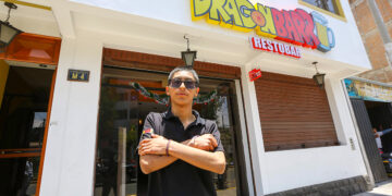 DragonBarr es un restaurante de parrilladas bajo la temática de la serie Dragon Ball.