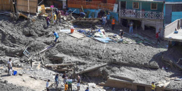 Los modelos matemáticos aplicados a la gestión de desastres son cruciales para aumentar la eficiencia en las operaciones humanitarias.