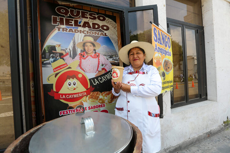 Hace diez años, Elizabeth Gutiérrez inició con quesos helados ‘La caymeñita’.