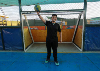 Edgardo Torres quiere llevar su pasión por el balonmano a otro nivel, el profesional.