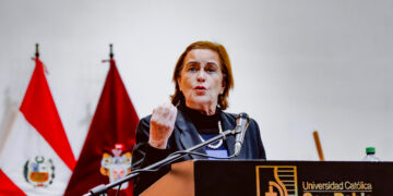 Cecilia Bákula dijo que la peruanidad está en las costumbres, valores y tradiciones; y también en aceptar lo negativo que hay en la sociedad para analizarlo y sacar lecciones.