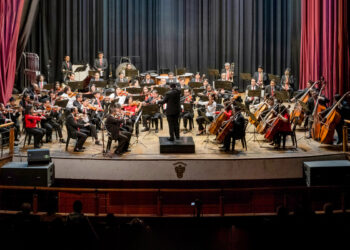 Orquesta Sinfónica de Arequipa - Concierto de Fiestas Patrias / Foto - Alberto Cruz