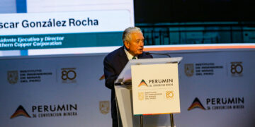 González Rocha acusó al Gobierno de no querer aprovechar los beneficios de la minería.