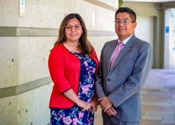 Raquel Patiño y Dennis Barrios, desarrollaron un sistema automático que permitirá realizar triaje y priorizar la atención de pacientes.