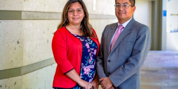 Raquel Patiño y Dennis Barrios, desarrollaron un sistema automático que permitirá realizar triaje y priorizar la atención de pacientes.