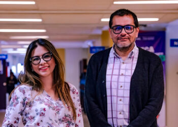 Marcio Soto y Gabriela Cáceres, desarrollaron herramienta digital para identificar problemas de salud mental.
