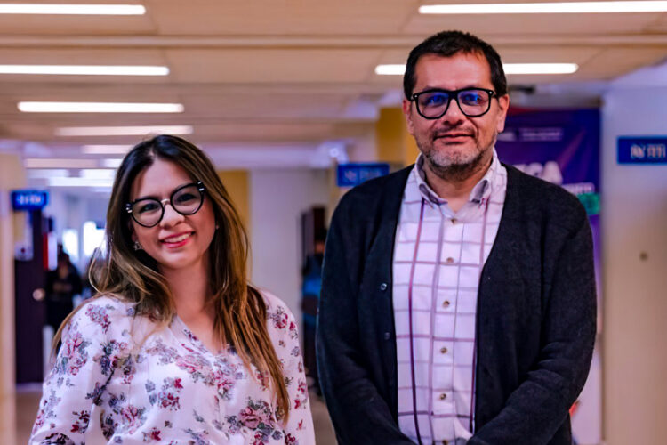 Marcio Soto y Gabriela Cáceres, desarrollaron herramienta digital para identificar problemas de salud mental.