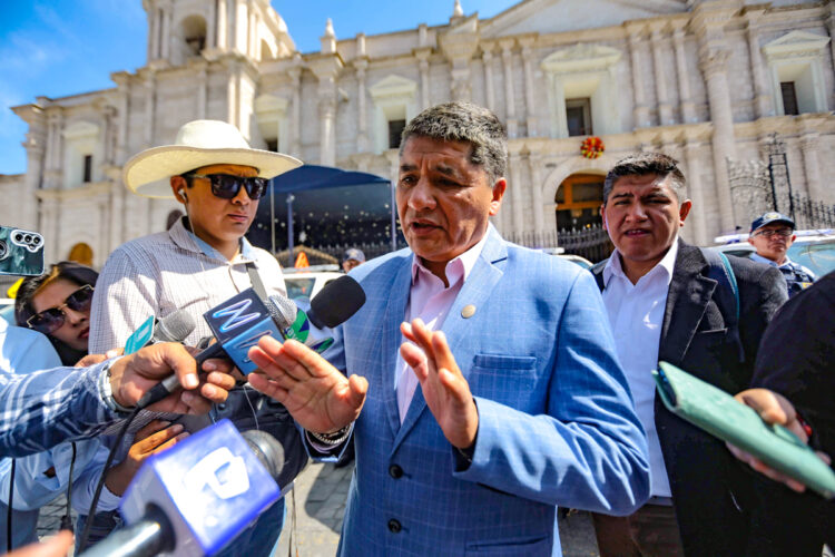 Víctor Hugo Rivera cumple su primer año de gestión municipal, en medio de varios cuestionamientos.