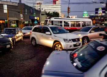 Arequipa, pese a ser la segunda ciudad más importante del país, no tiene un metro o un sistema más moderno de transporte.