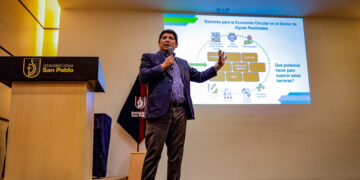 EL DATO
La propuesta es cultivar microalgas para hacer que se reproduzcan y se nutran, a partir del fósforo y nitrógeno generado en el agua residual.   