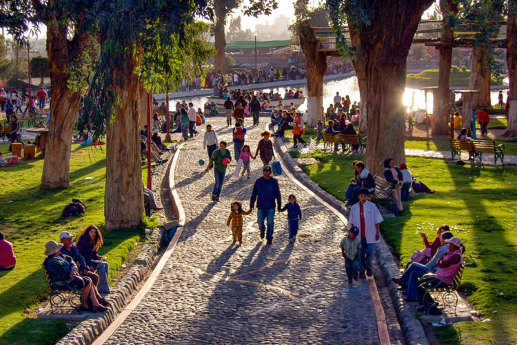 La población de Arequipa se incrementó considerablemente, pero la construcción de zonas de recreación se redujo.